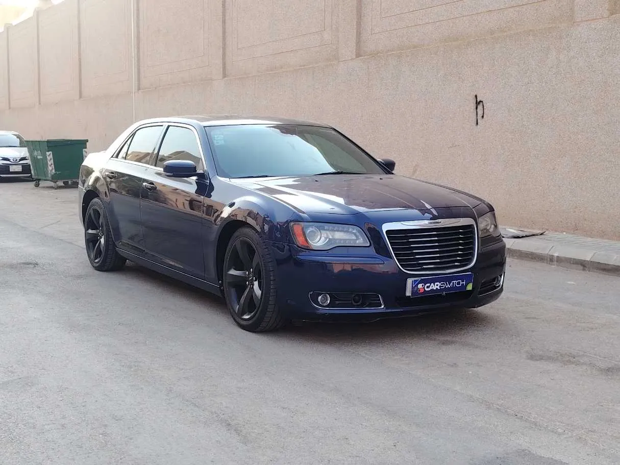 Car image 3