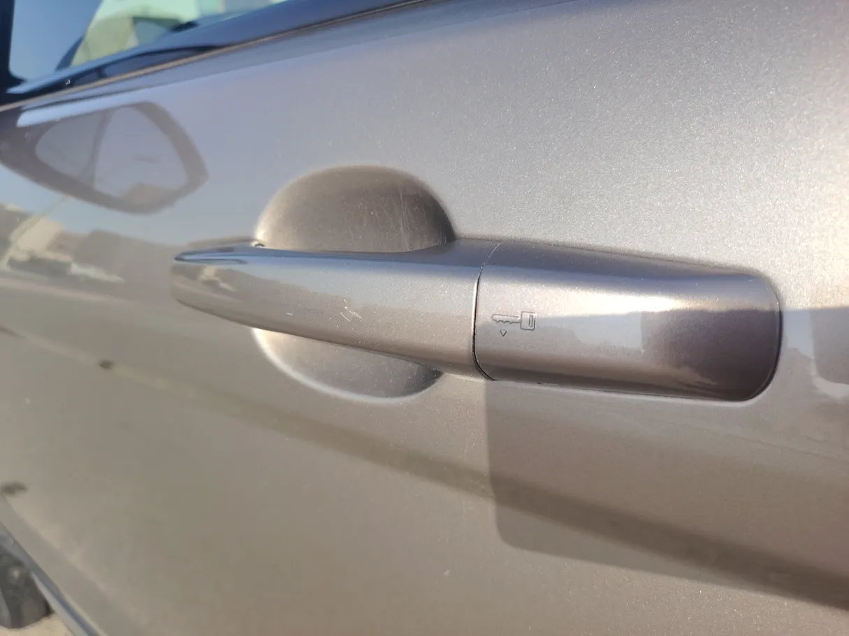 Car image 32