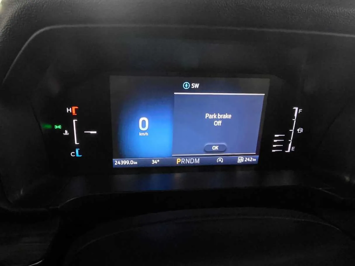 Car image 19