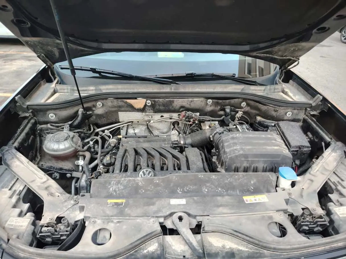Car image 49