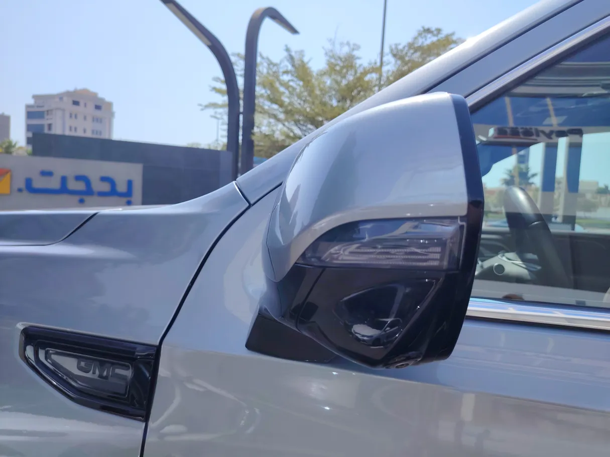 Car image 36