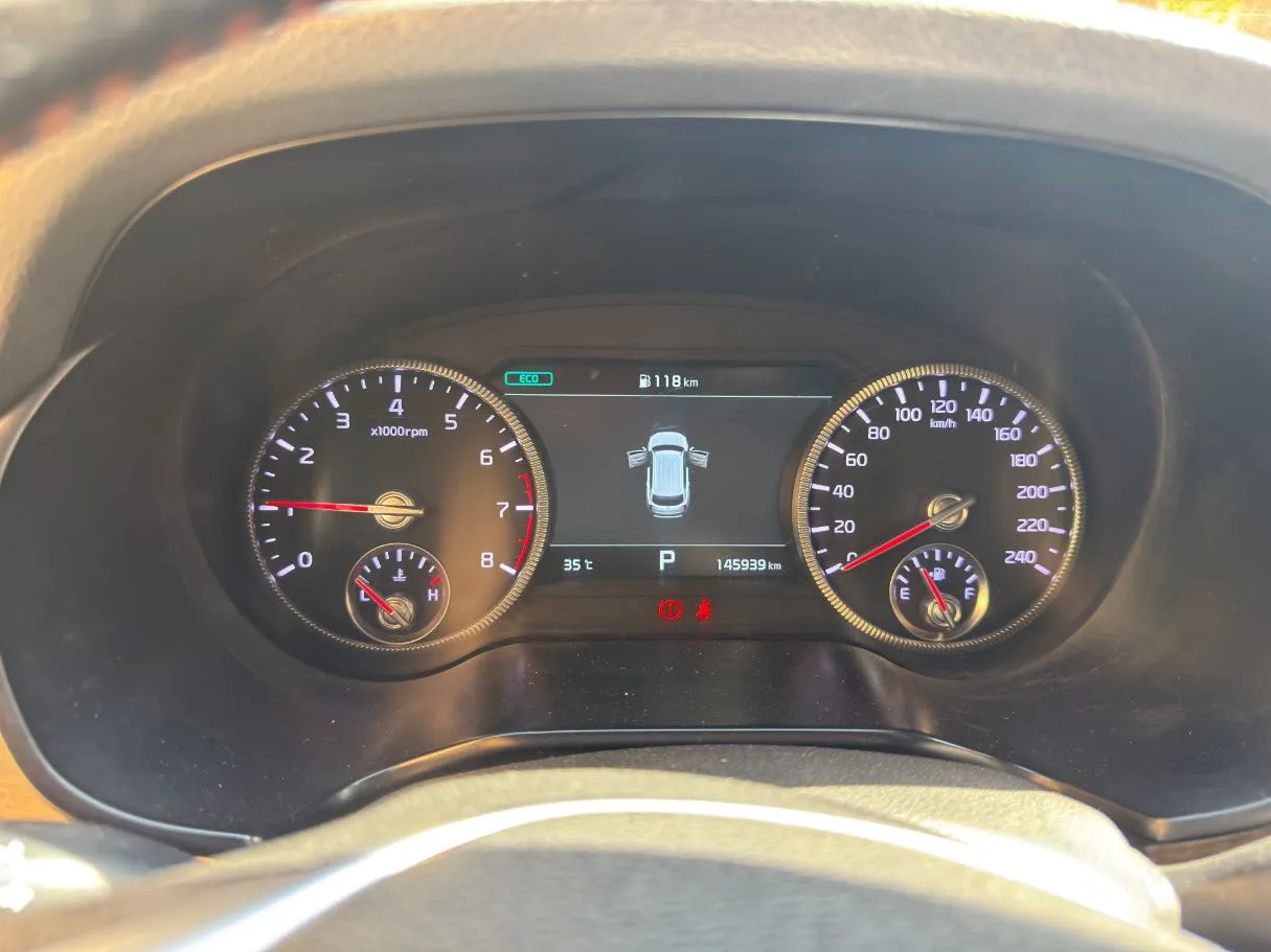 Car image 22