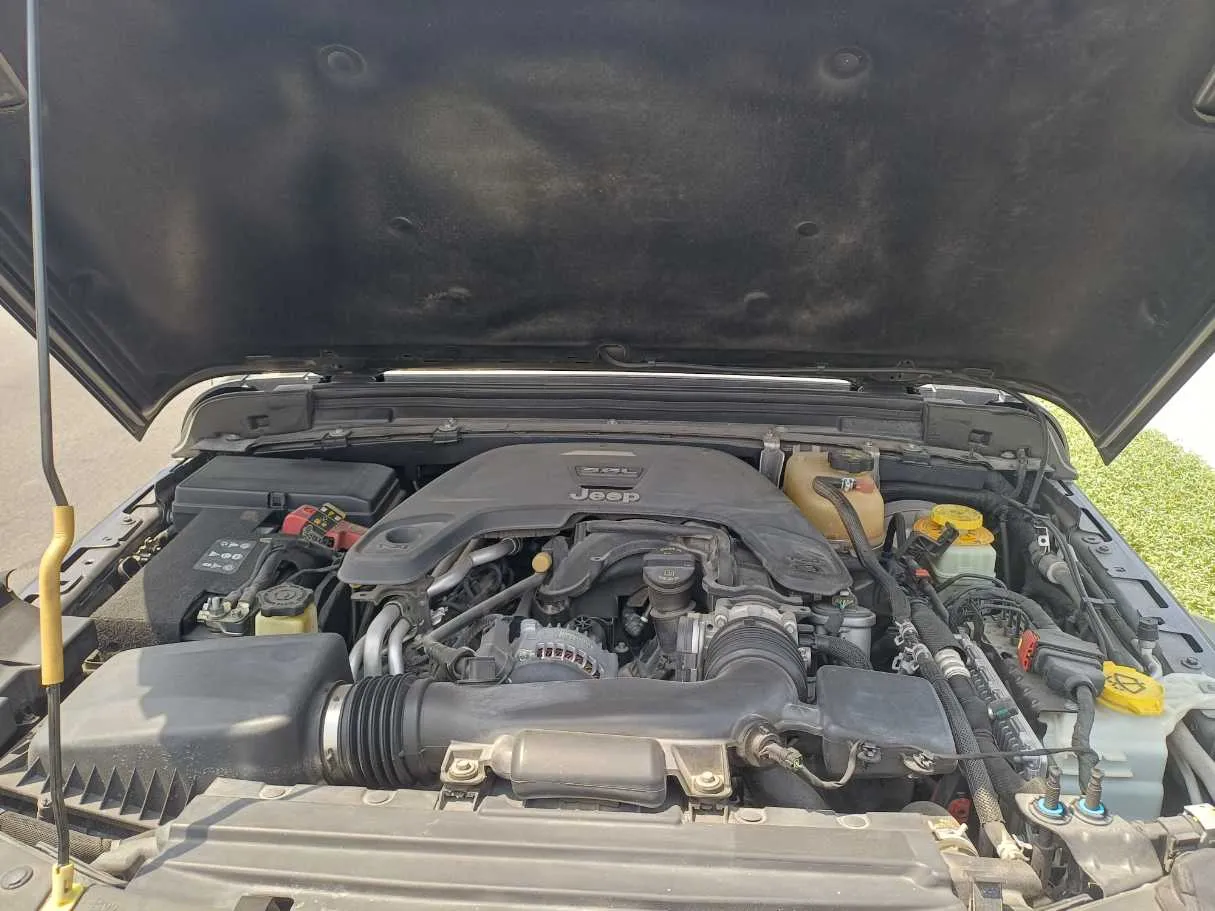 Car image 22