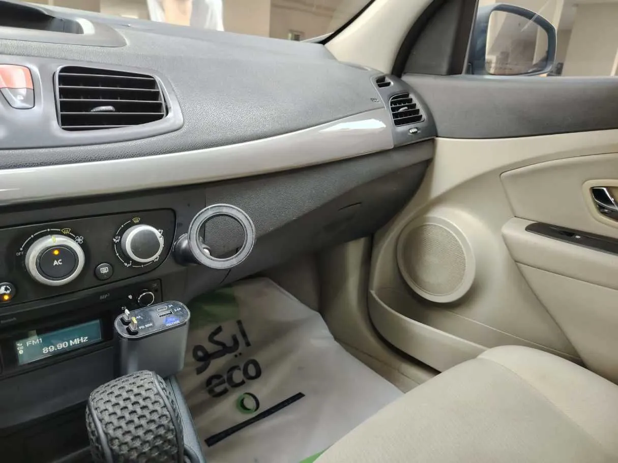 Car image 35