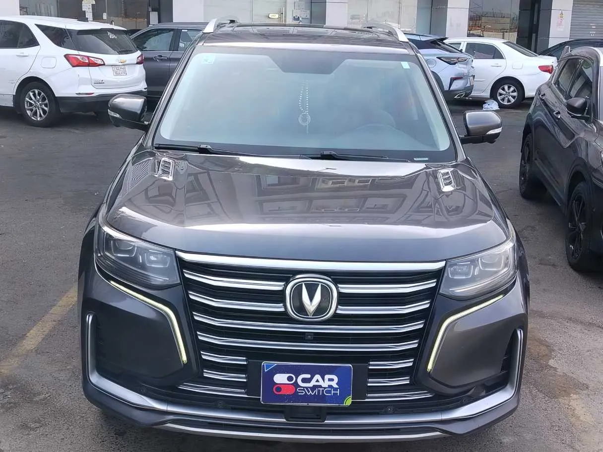 Car image 2