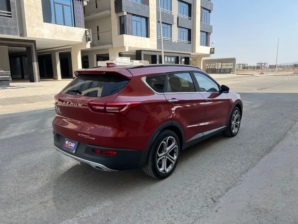 Car image 5
