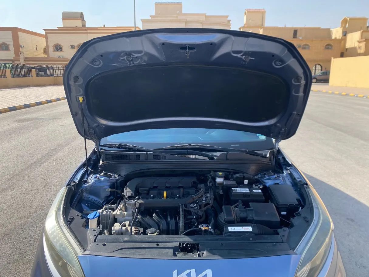 Car image 25