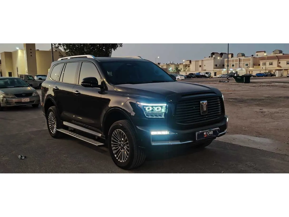 Car image 3