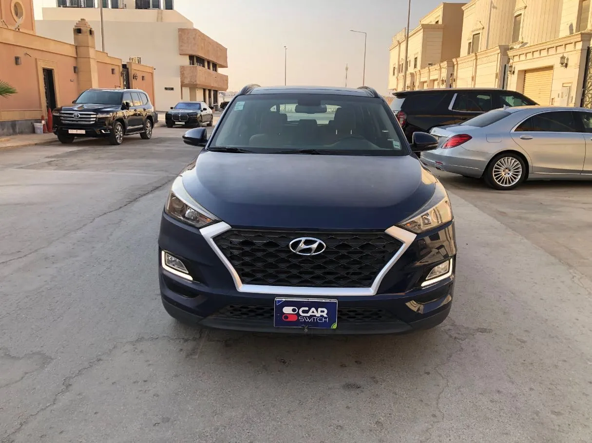 Car image 2