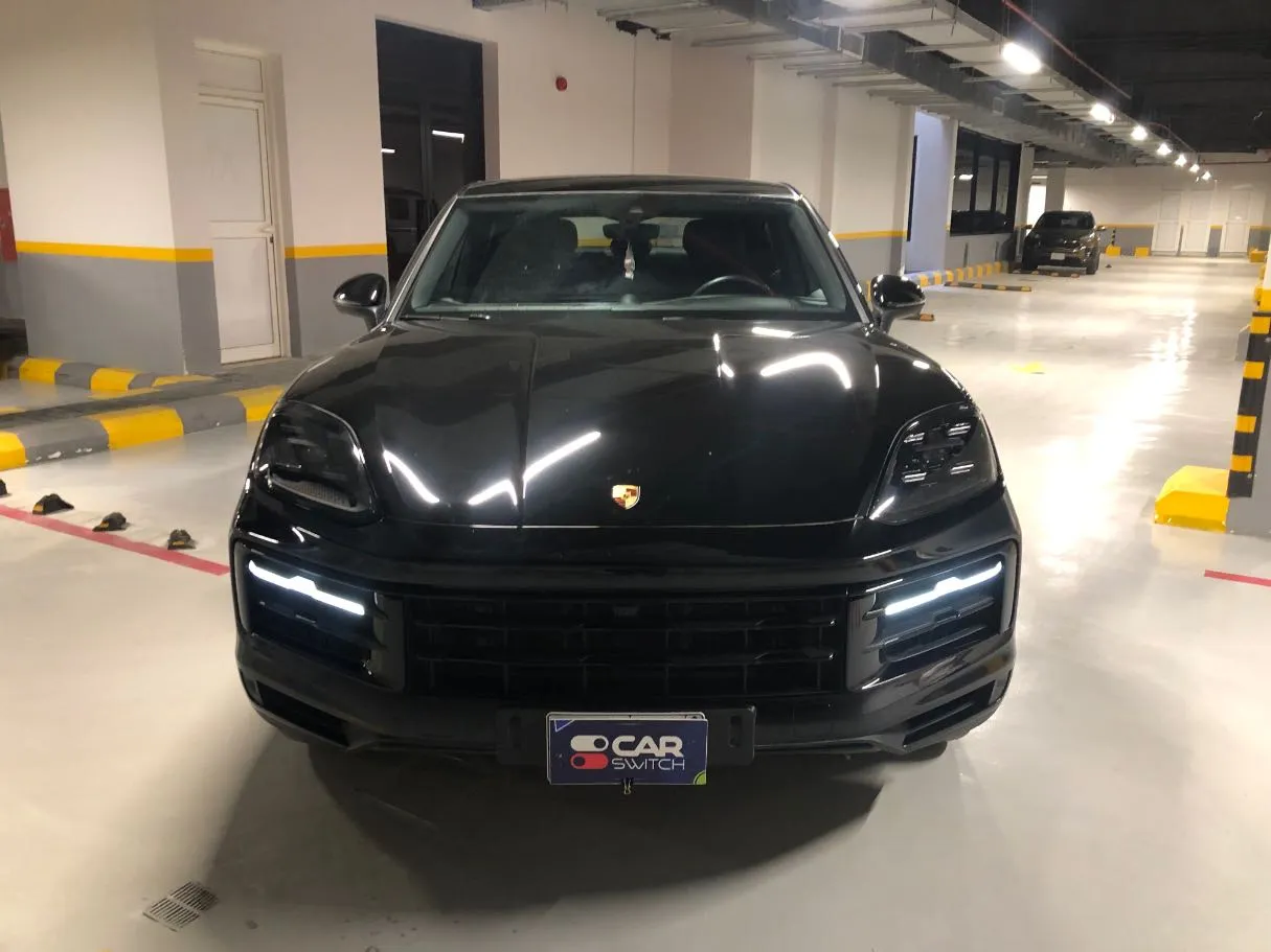 Car image 2
