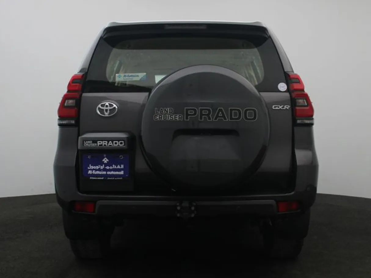 Car image 12