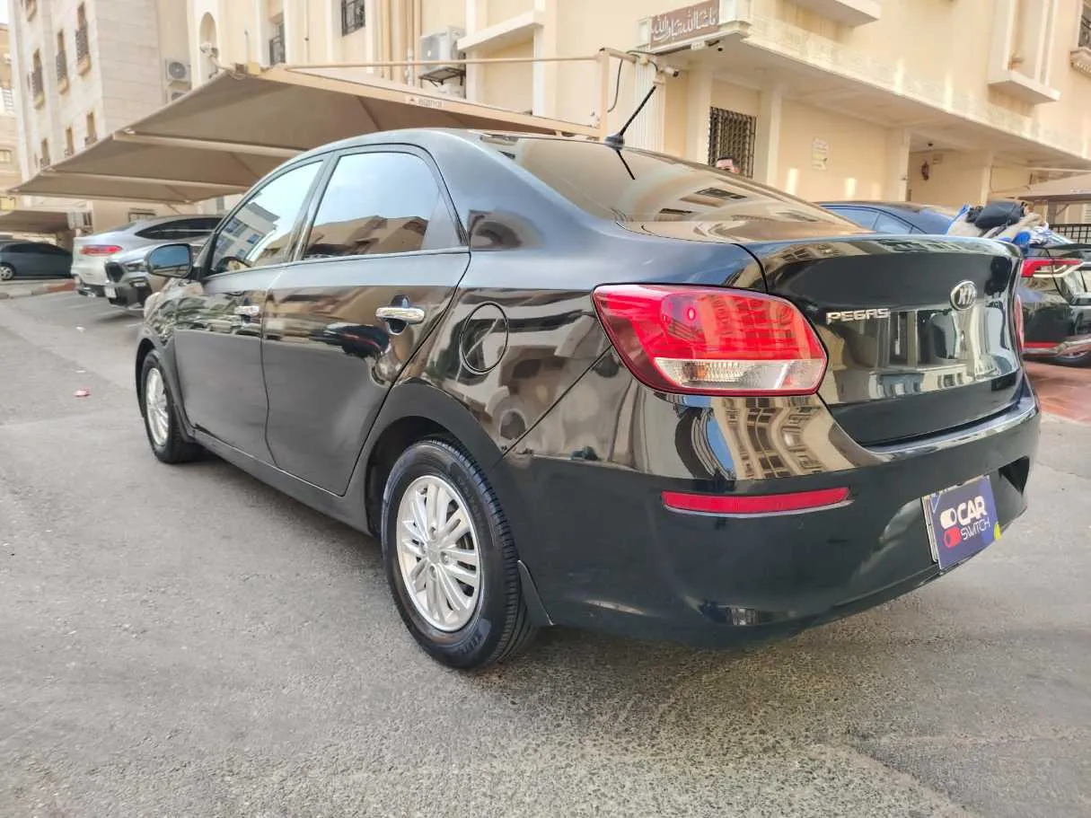 Car image 7