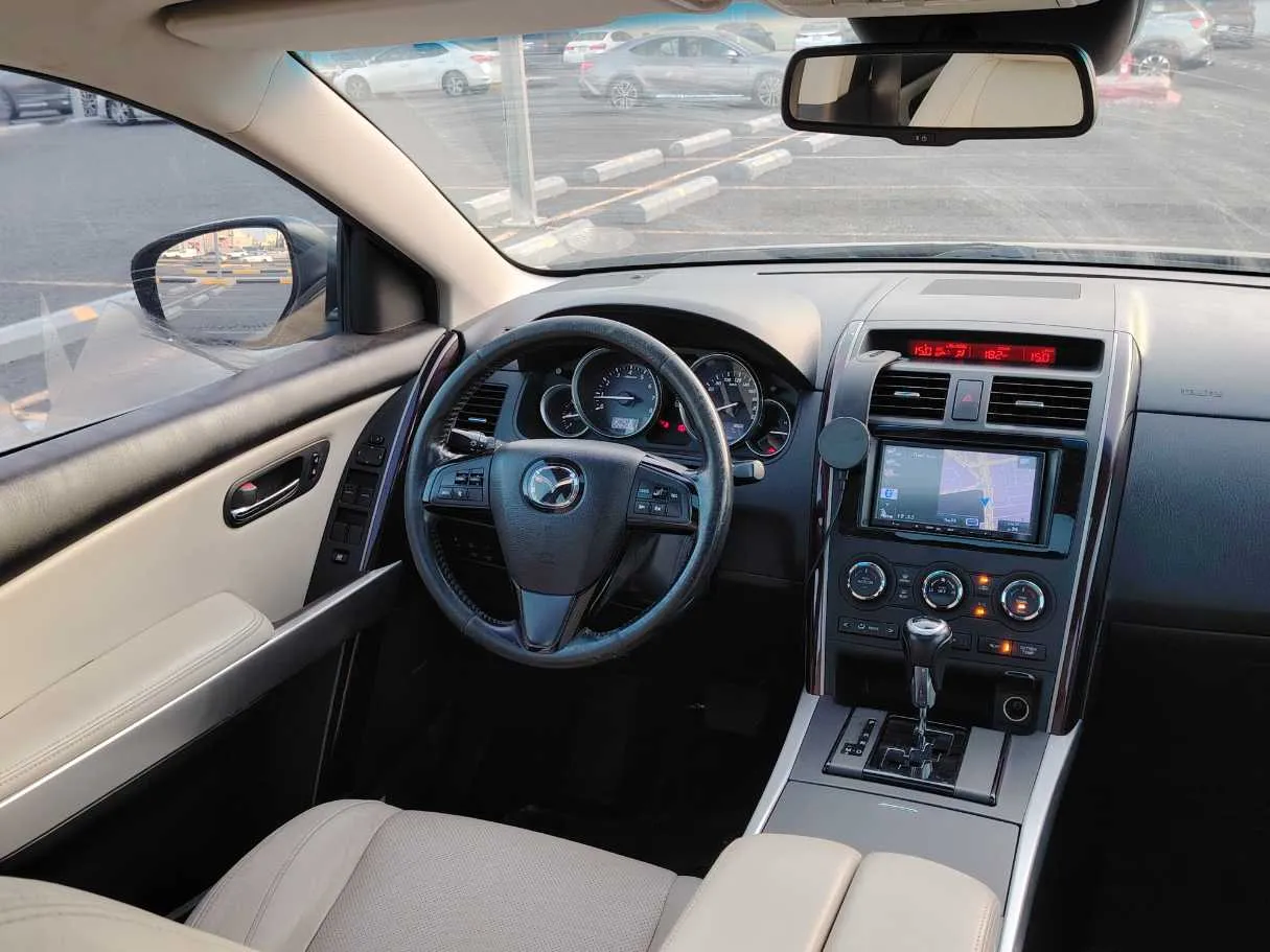 Car image 22