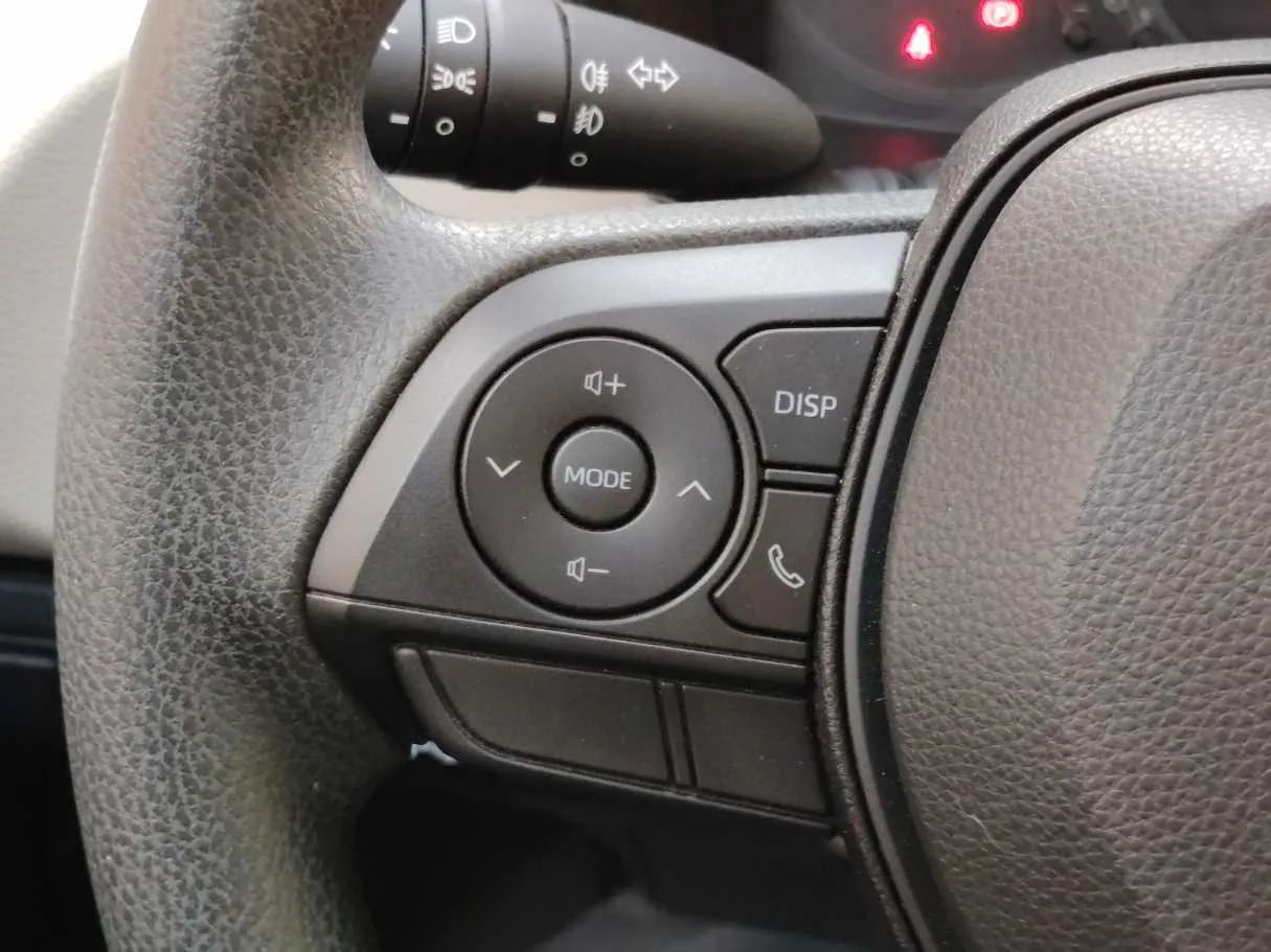 Car image 28