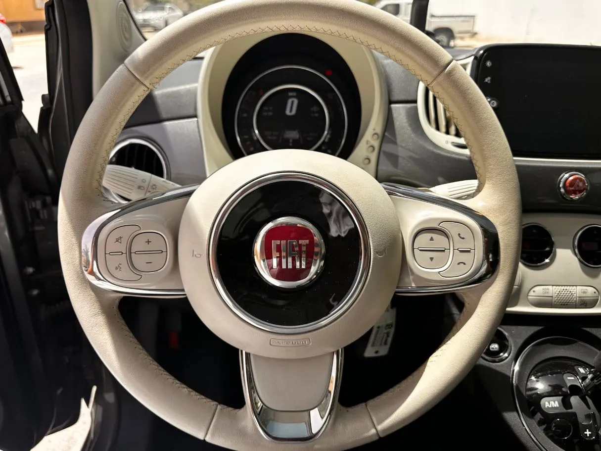 Car image 18