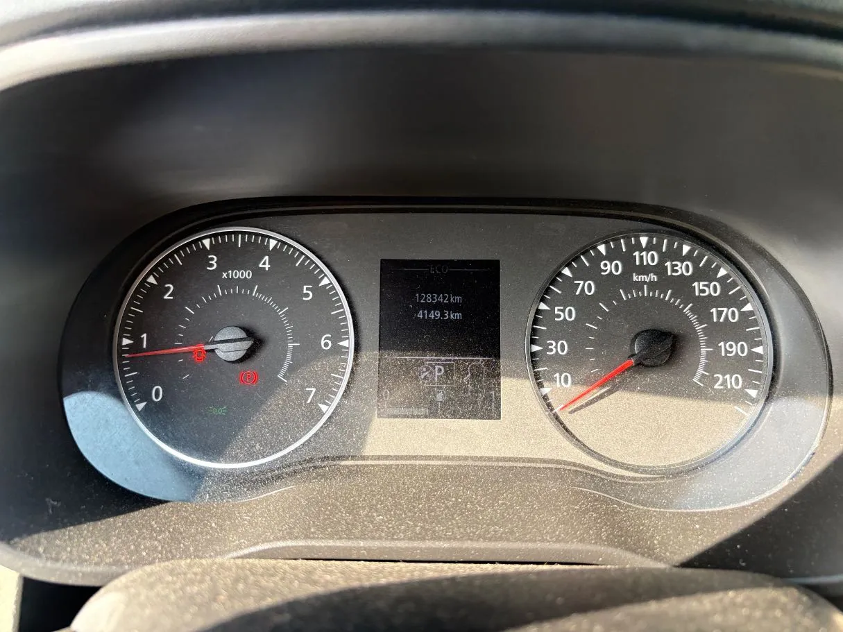 Car image 23
