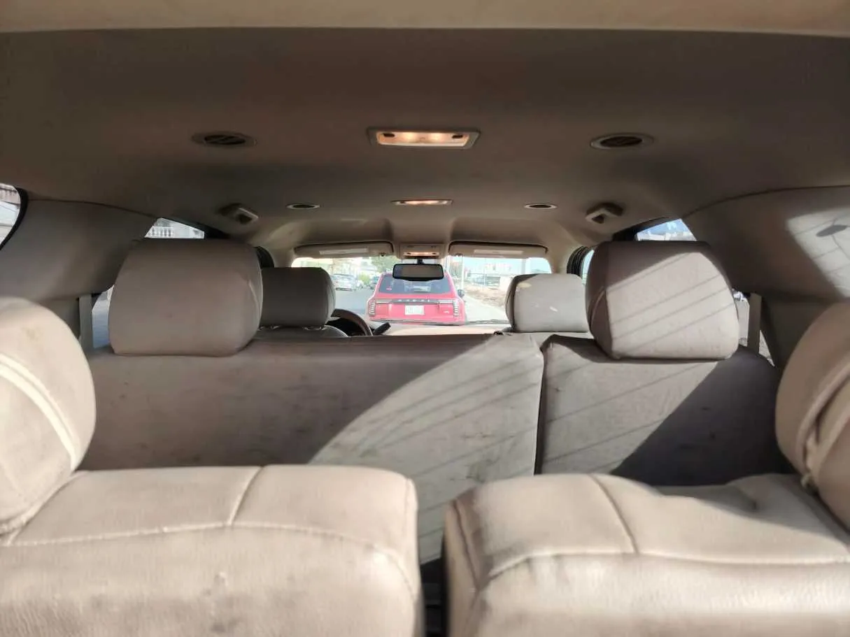 Car image 26