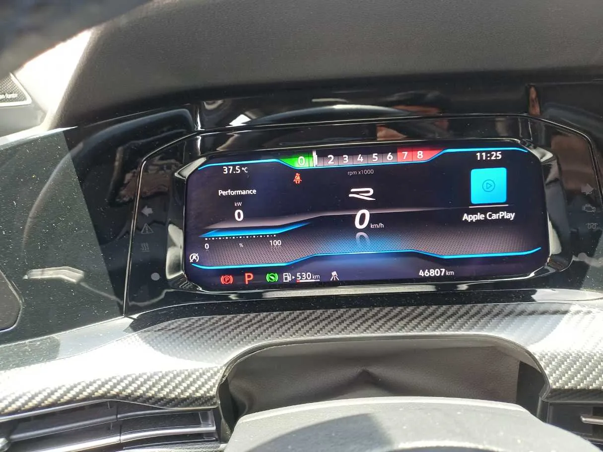 Car image 19