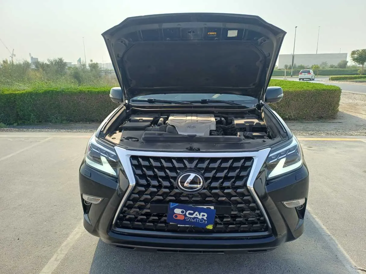 Car image 25