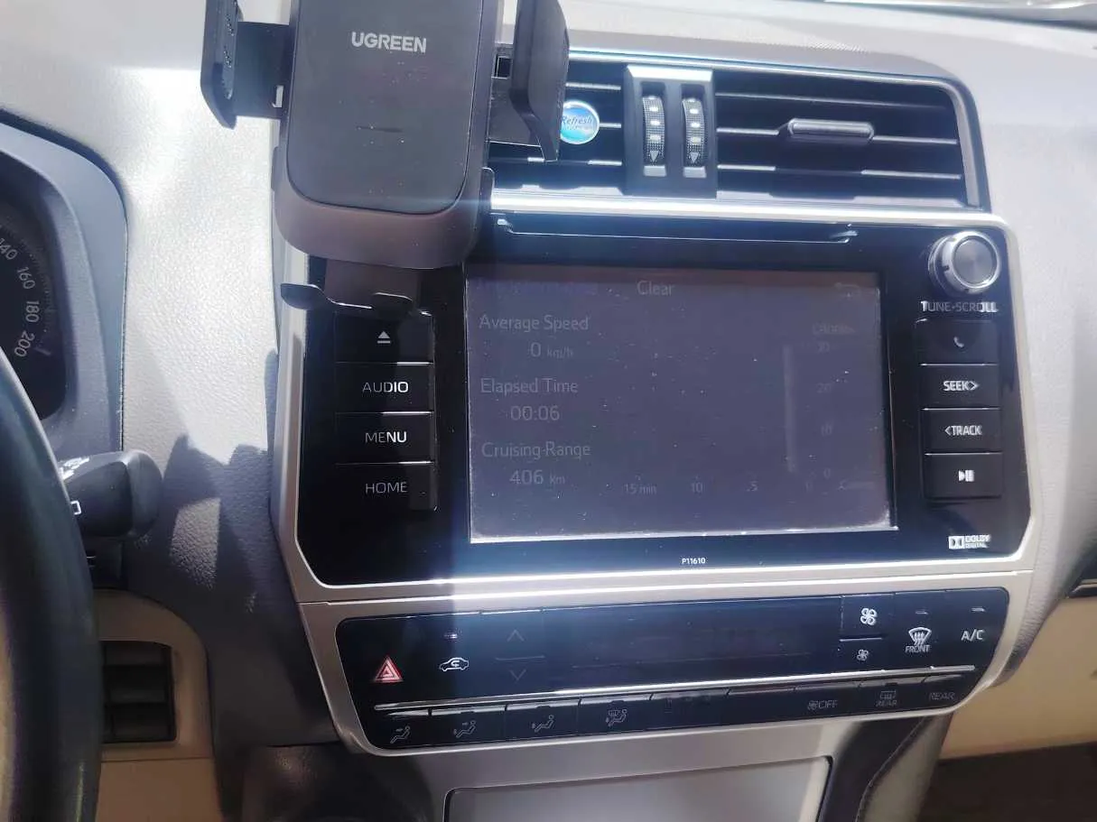 Car image 19