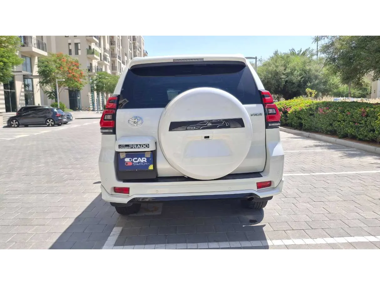Car image 6