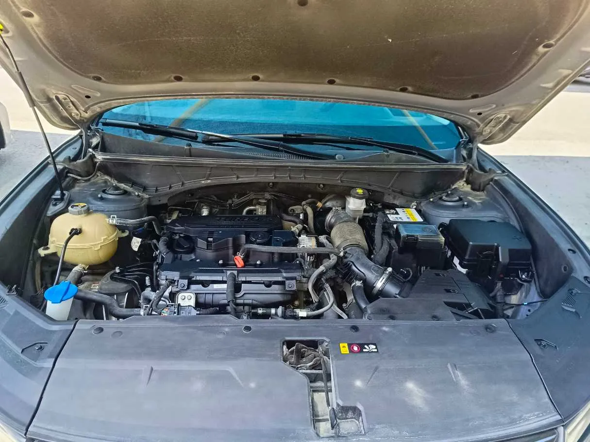 Car image 27