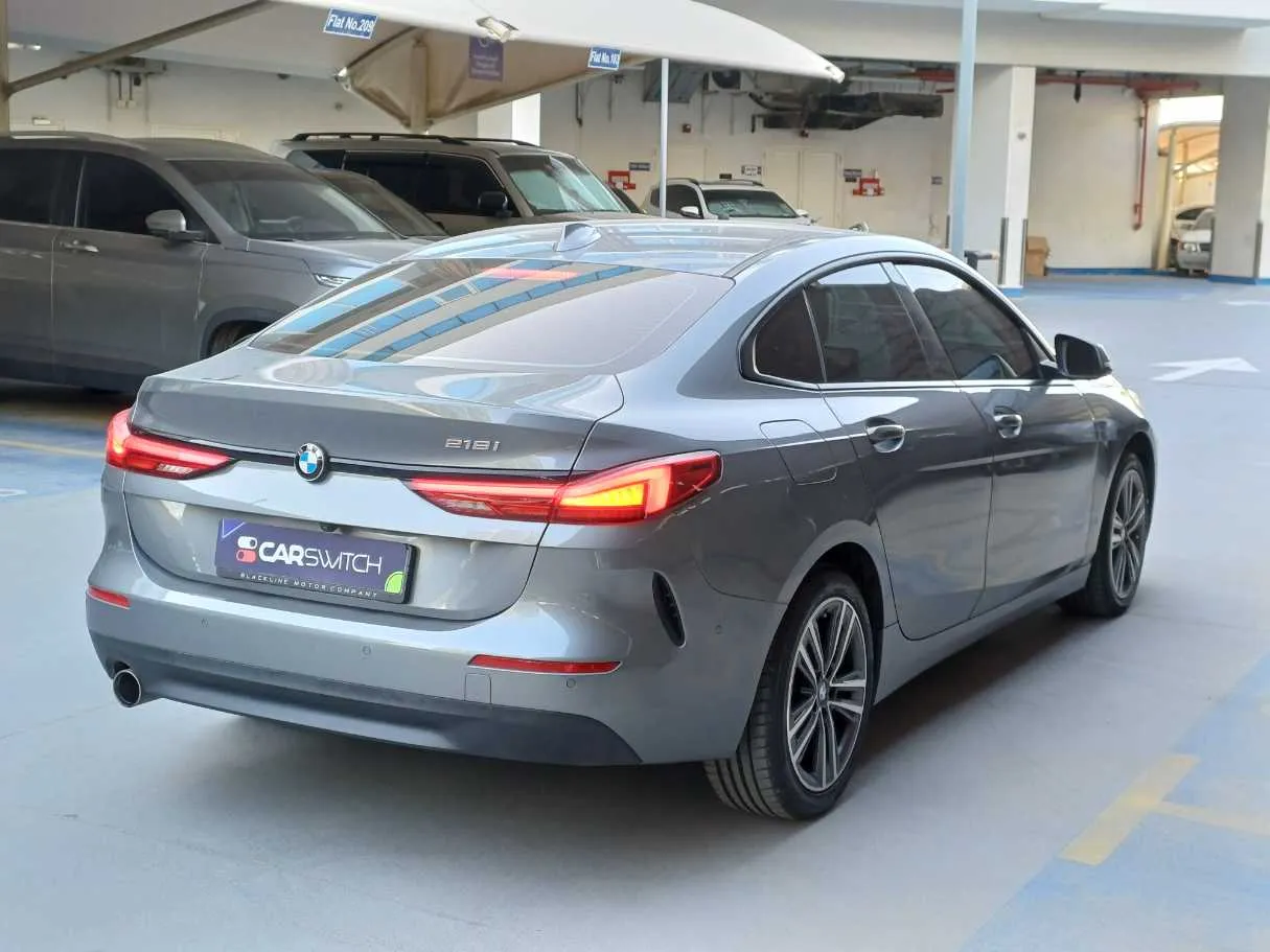 Car image 7