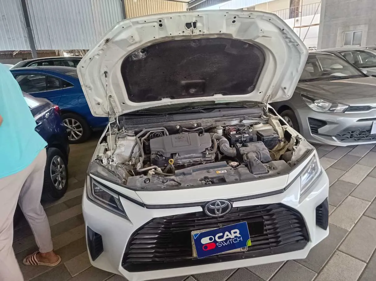 Car image 21