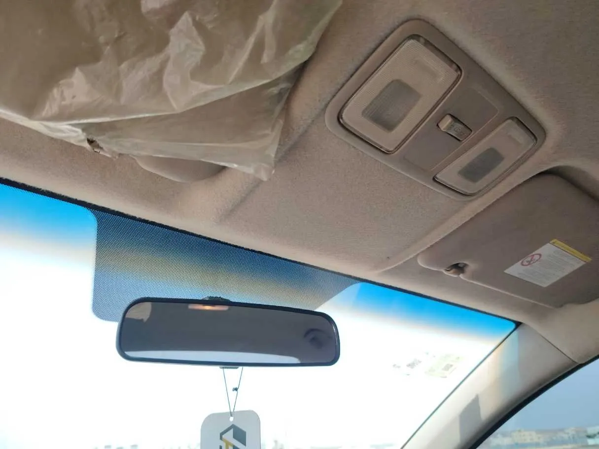 Car image 38