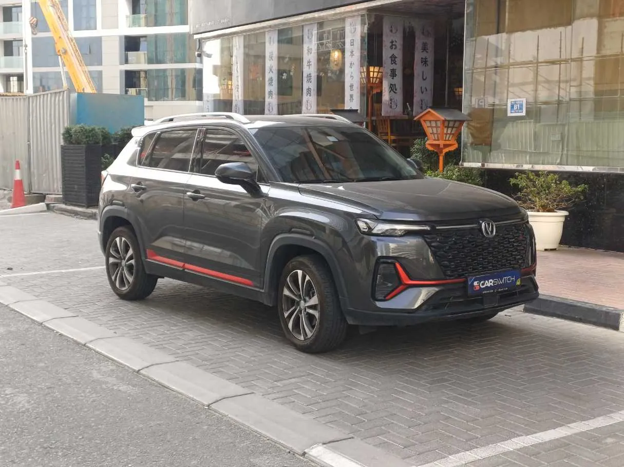 Car image 3