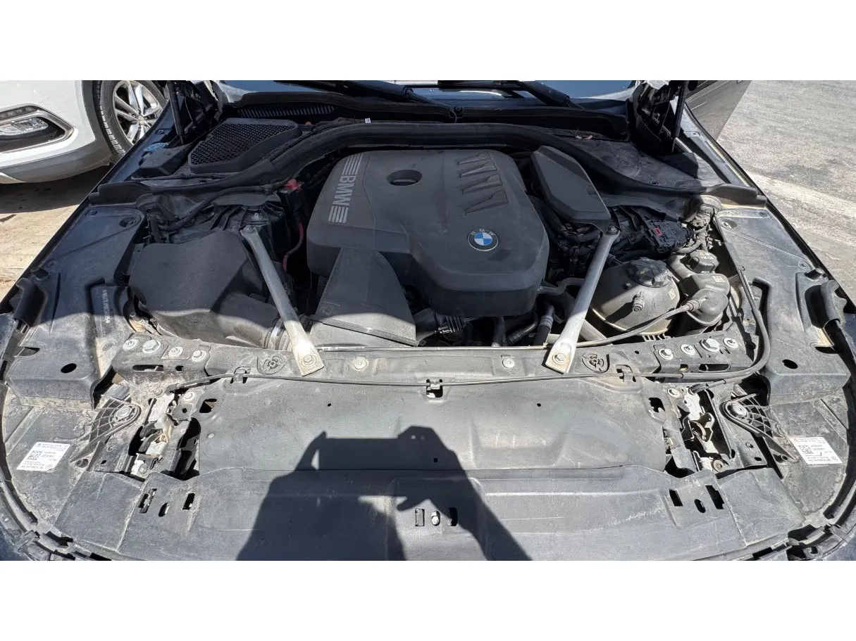 Car image 28