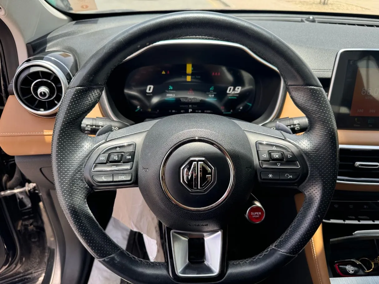 Car image 20