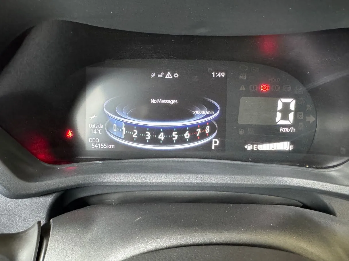 Car image 14