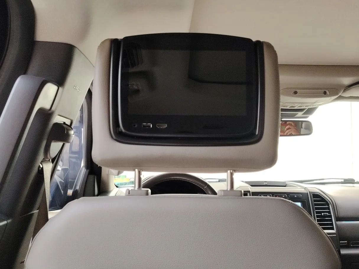 Car image 42