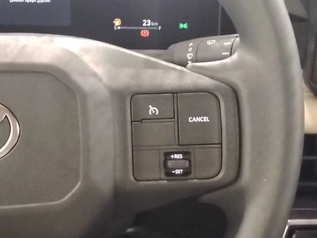 Car image 26