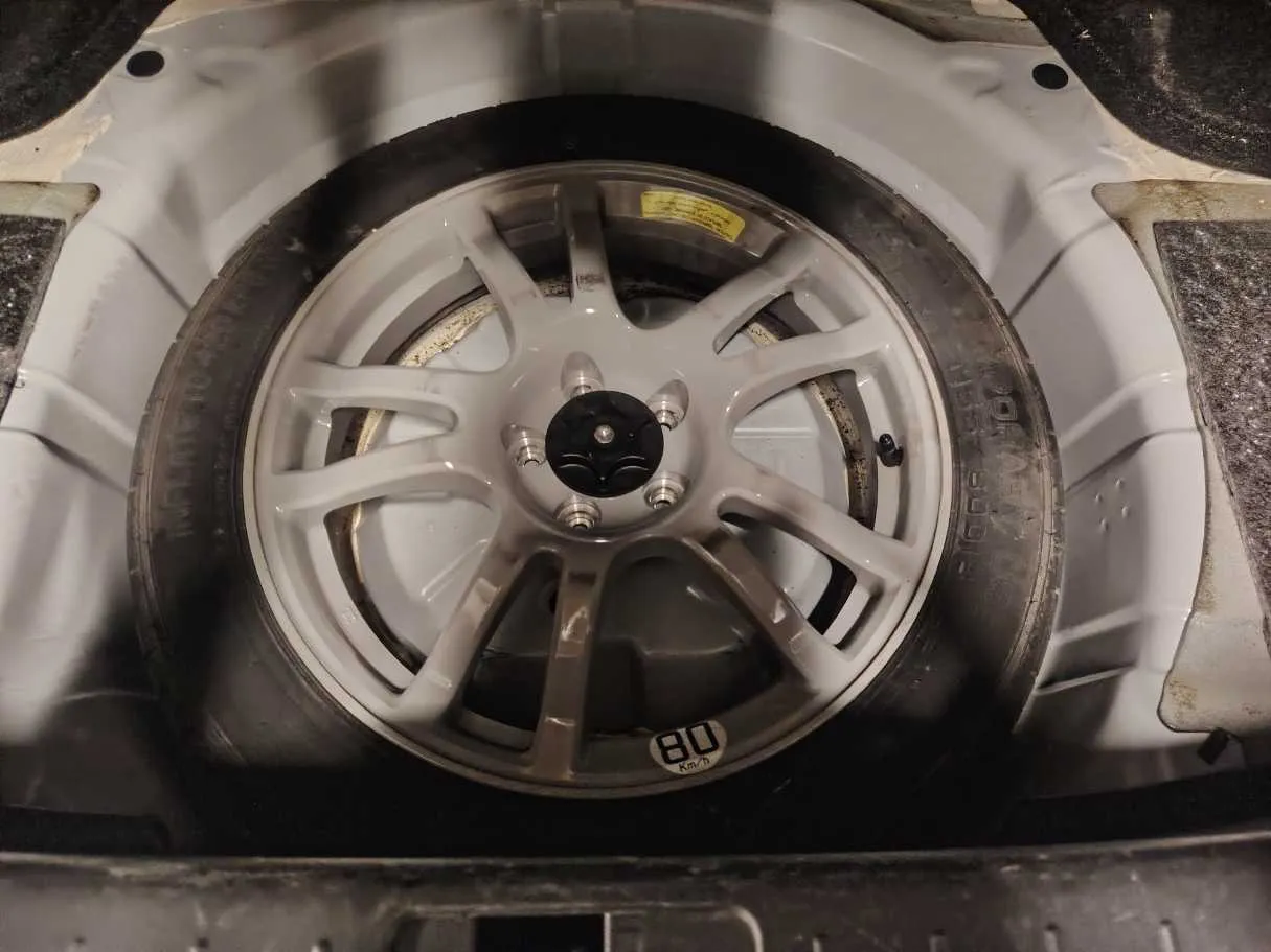 Car image 33