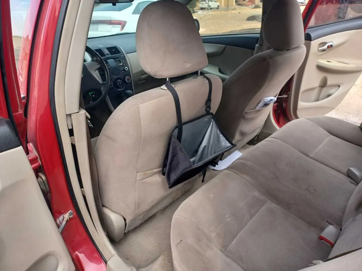 Car image 14