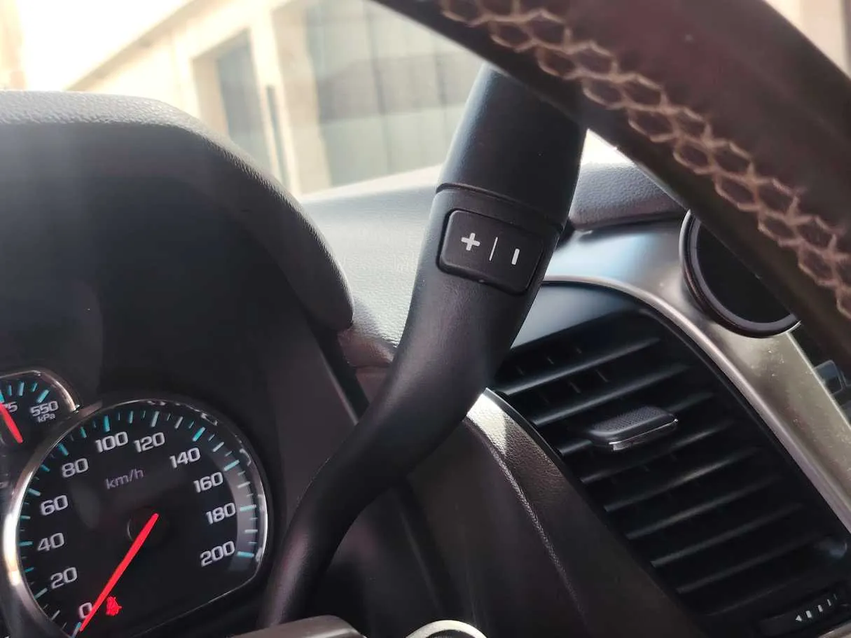 Car image 32