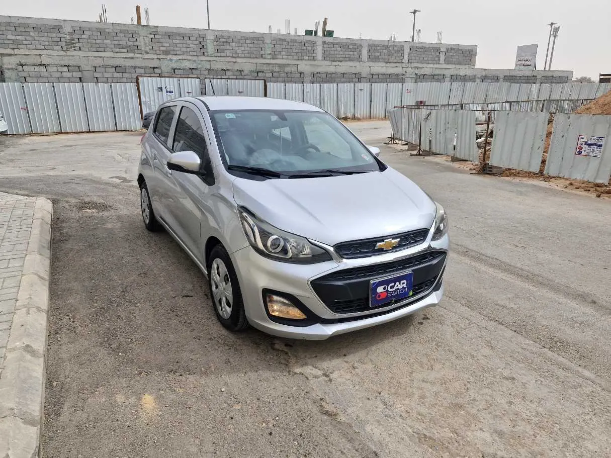 Car image 3
