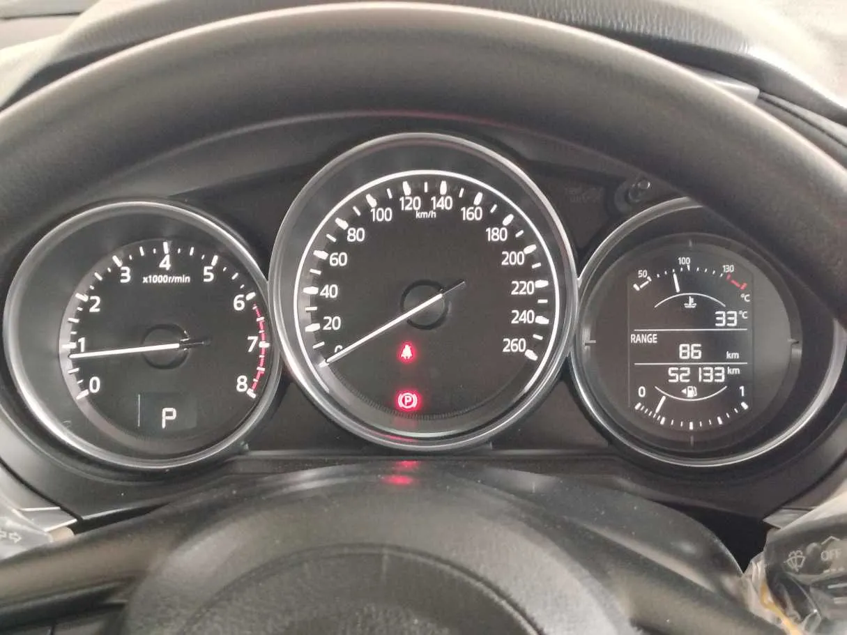 Car image 24