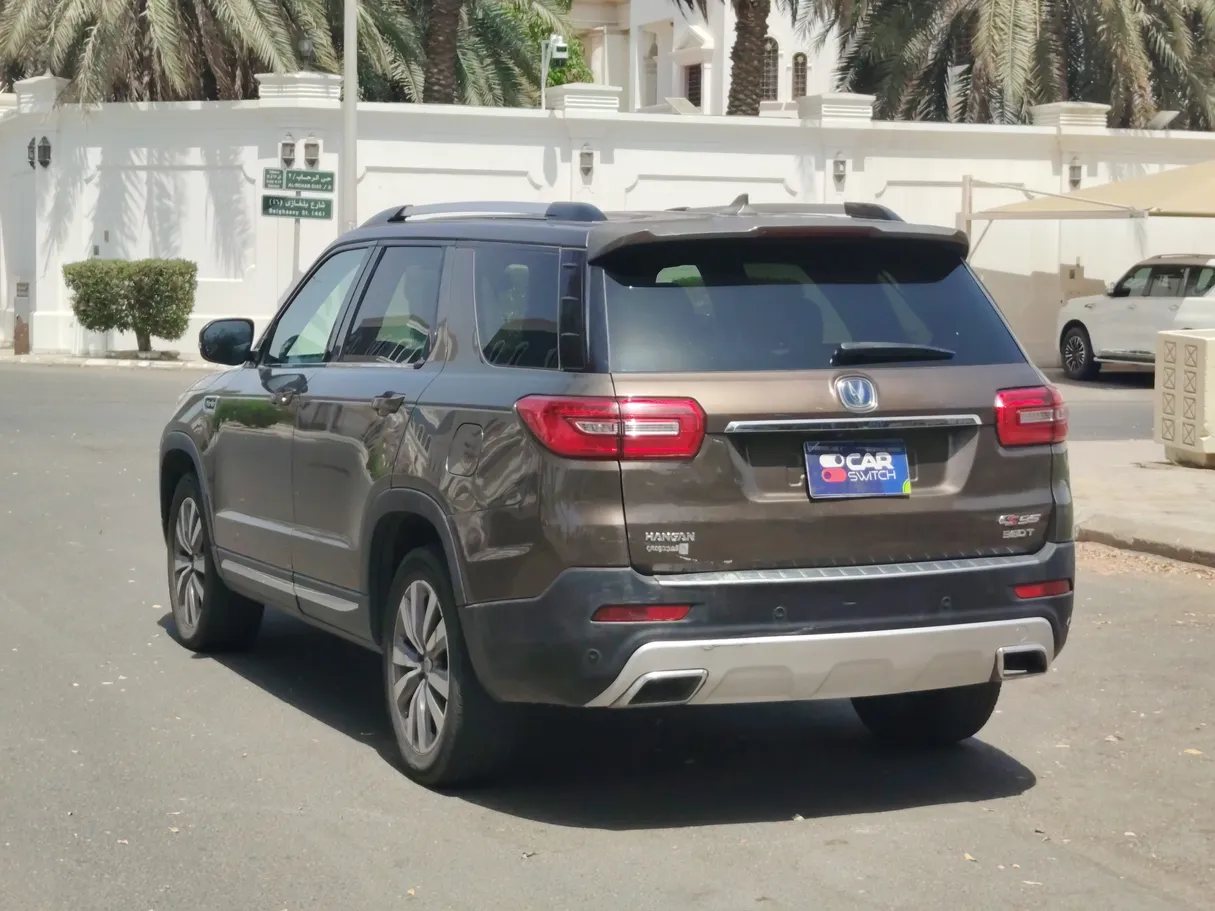 Car image 7