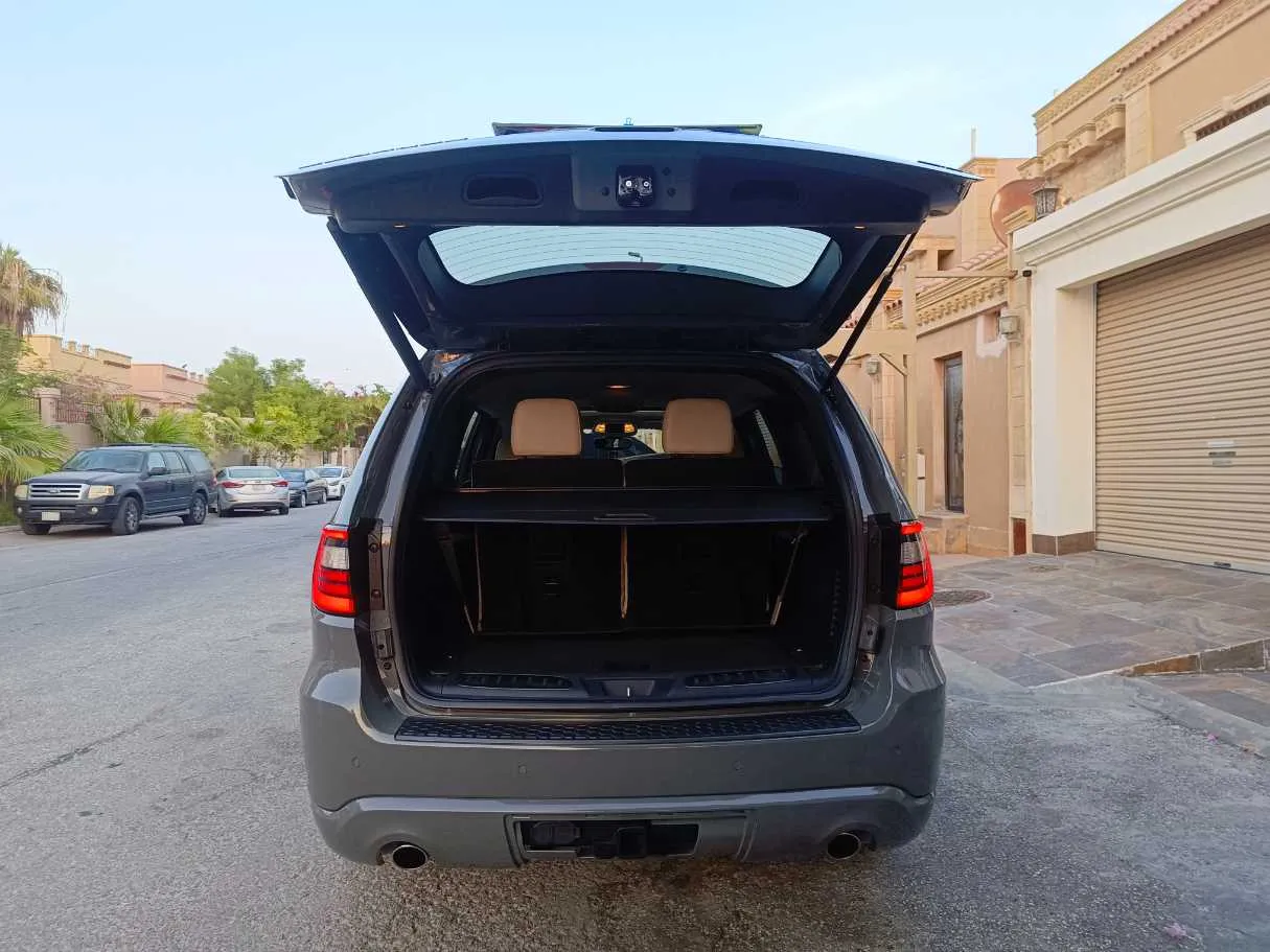 Car image 29
