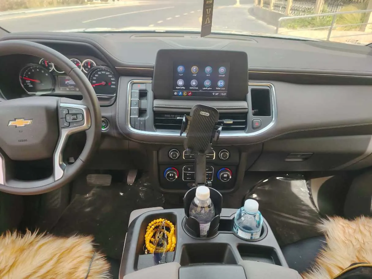 Car image 21