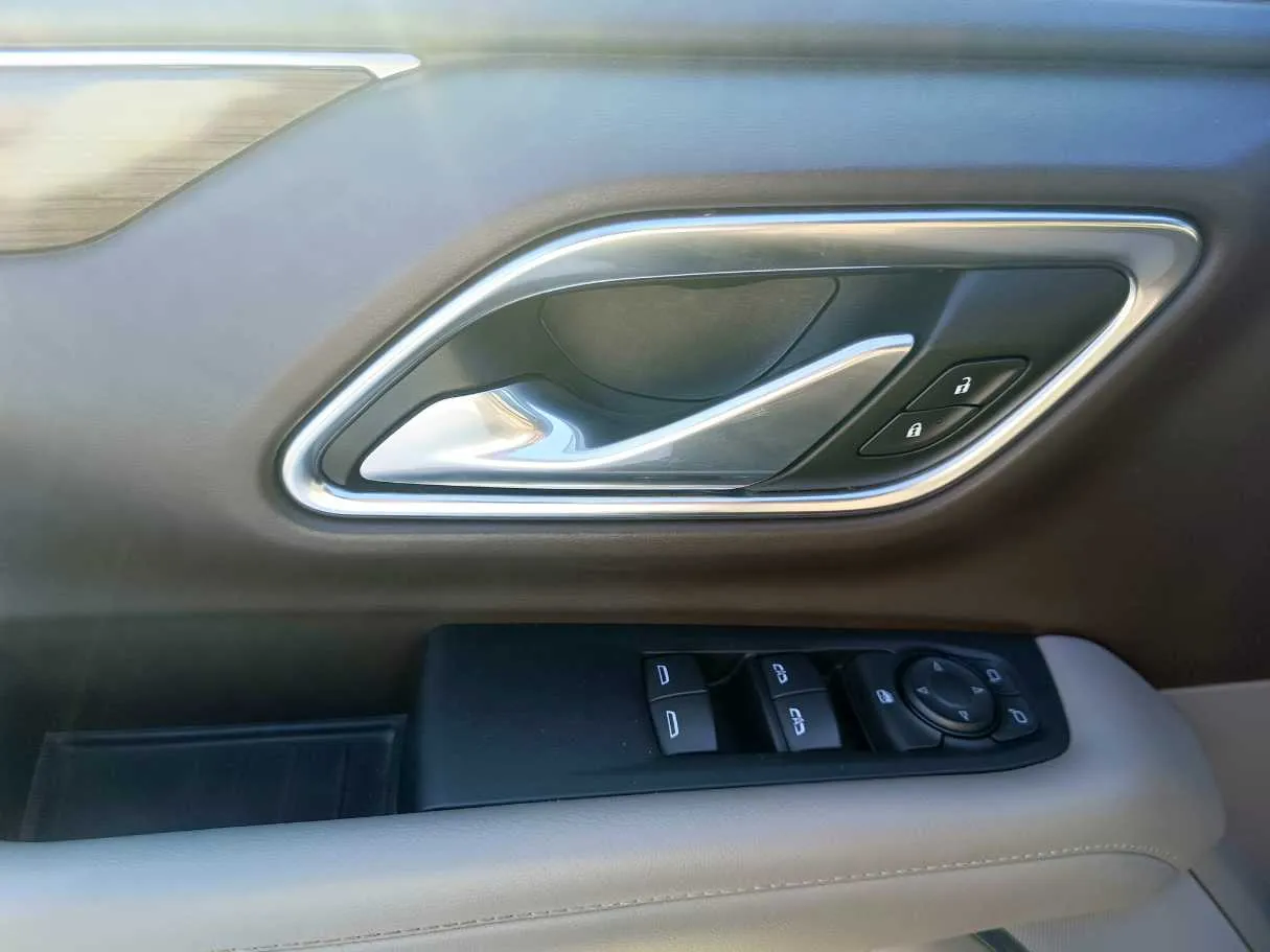 Car image 28