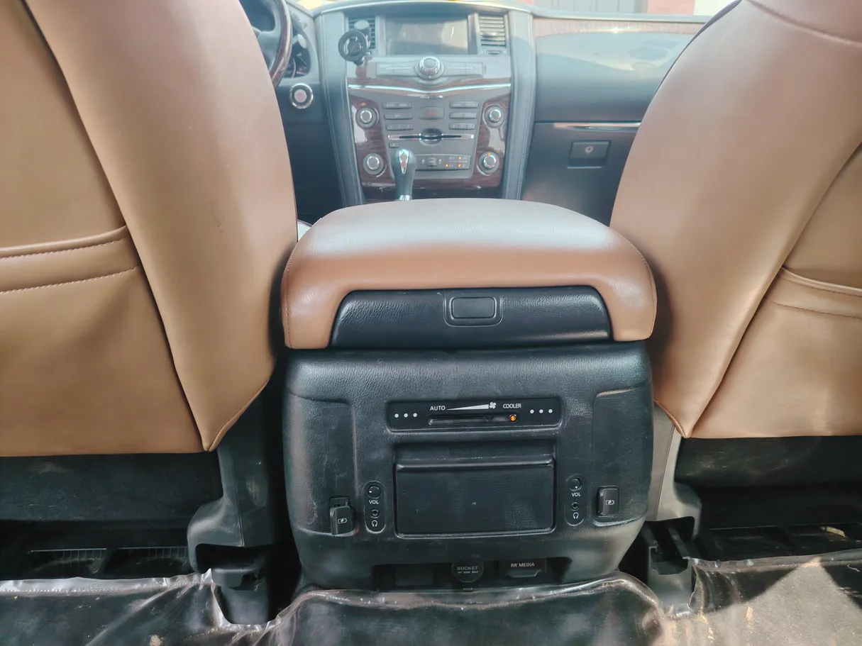Car image 28