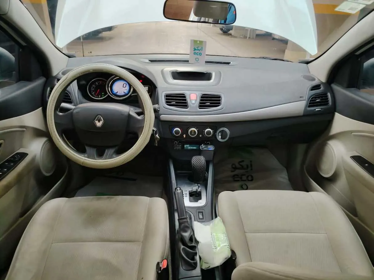 Car image 24