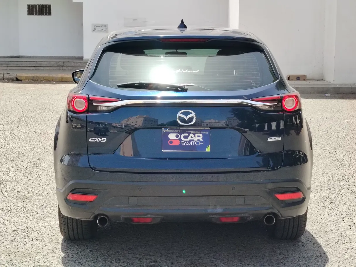 Car image 6