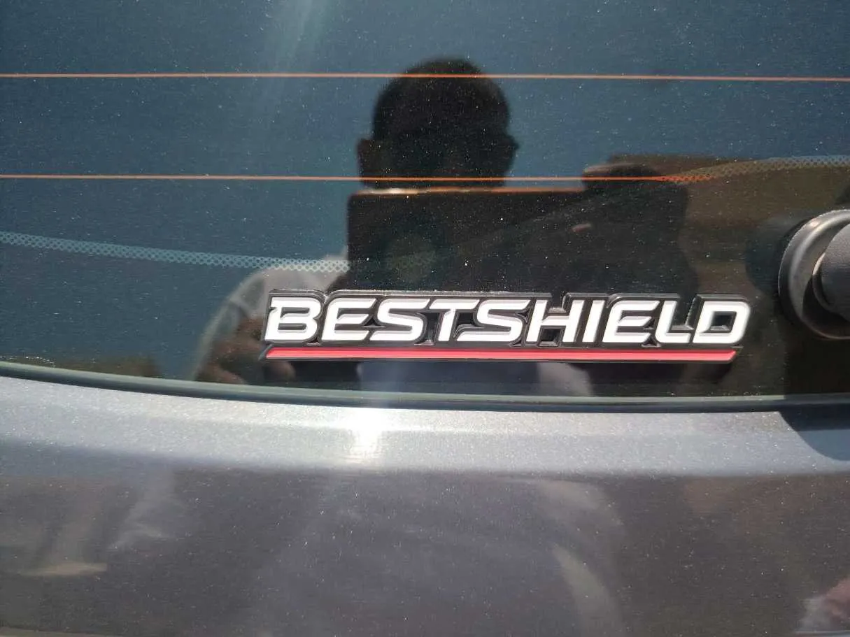 Car image 38