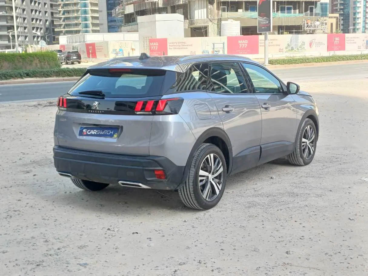 Car image 5