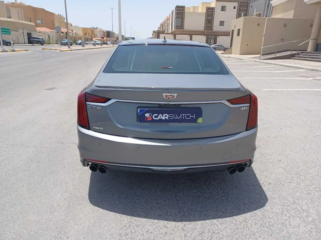 Car image 6